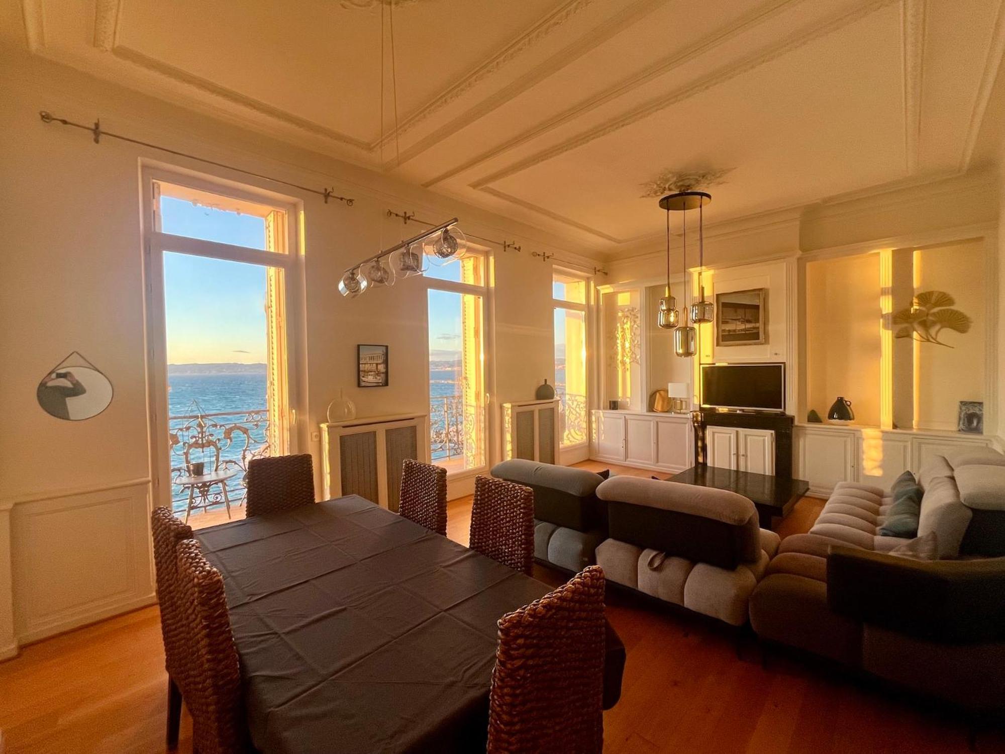 Appartement Sur La Corniche Kennedy Face A La Mer Marsella Exterior foto